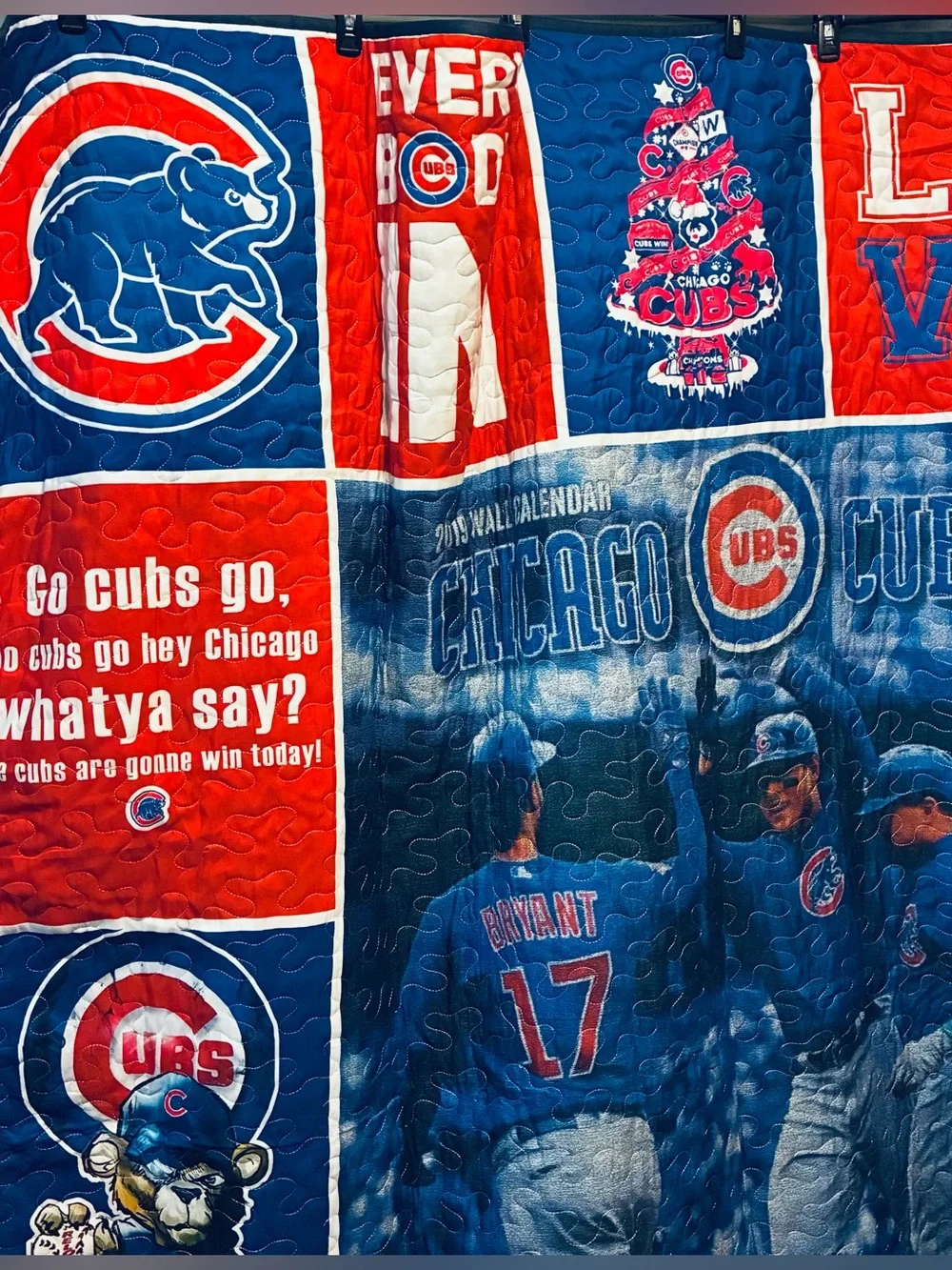 NWOT Chicago Cubs Commemorative Quilted Full Size Blanket Throw 86x78